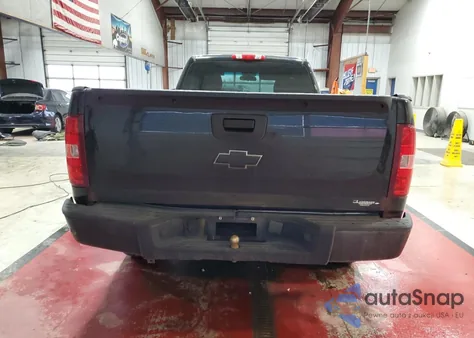 2011 Chevrolet Silverado 1500 Work Truck z USA, uszkodzony, nr VIN 1GCNKPEX0BZ433363